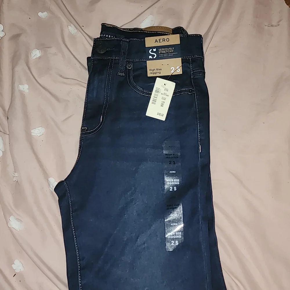 Areopostale Jean's - Picture 2 of 4